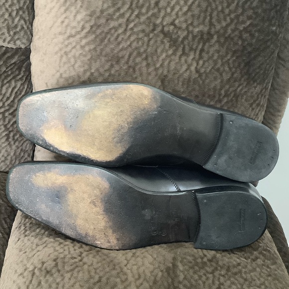 Salvatore Ferragamo Black Leather Loafers, Size 10 - Picture 10 of 10